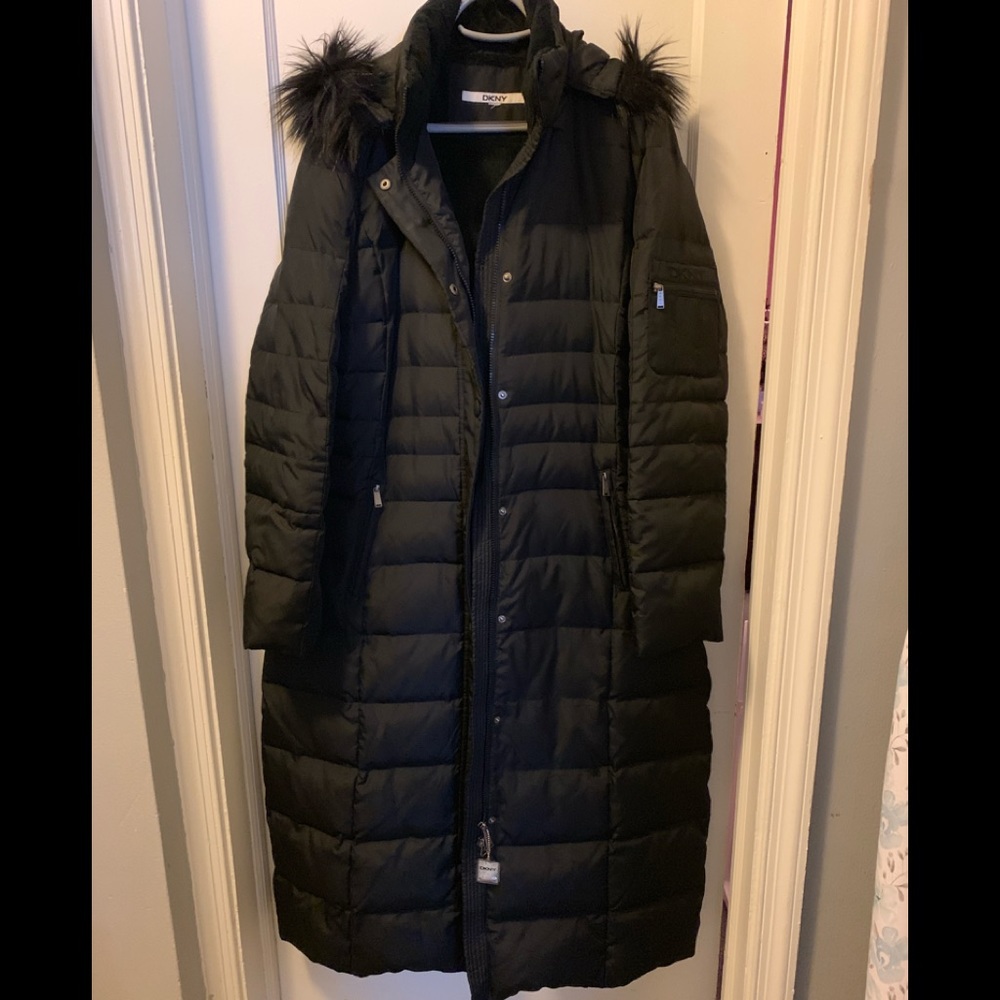 Puffer Coat w/fur hood